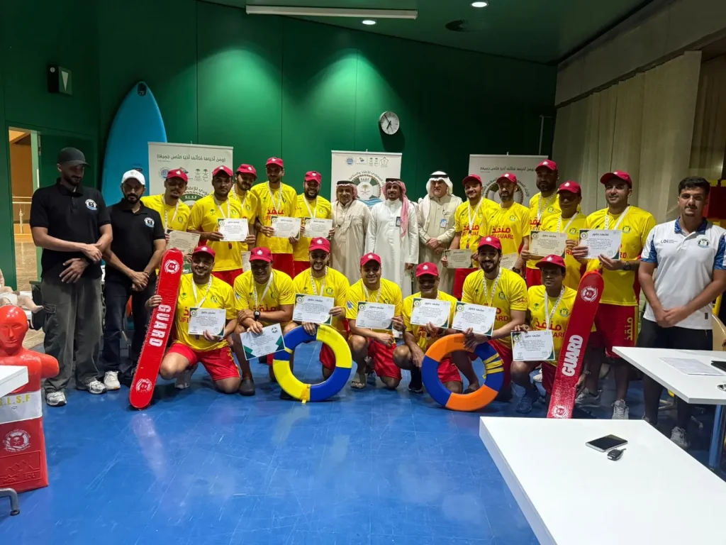 بحضور وتشريف من مدير مكتب وزارة الرياضة بمحافظة الطائف الأستاذ عبدالله الزايدي اختُتمت الدورة (46) للإنقاذ والسلامة المائية