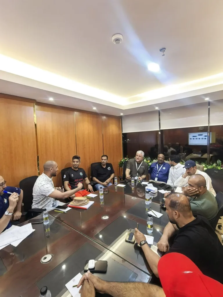 جانب من ورش العمل  المستمرة من فريق العمل  في الاتحاد السعودي للإنقاذ والسلامة المائية